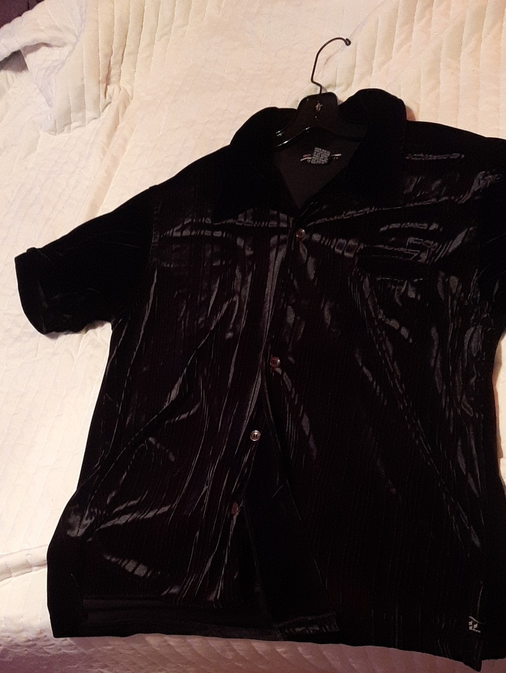 Men's Black Velvet Short-Sleeve Button-Up Shirt